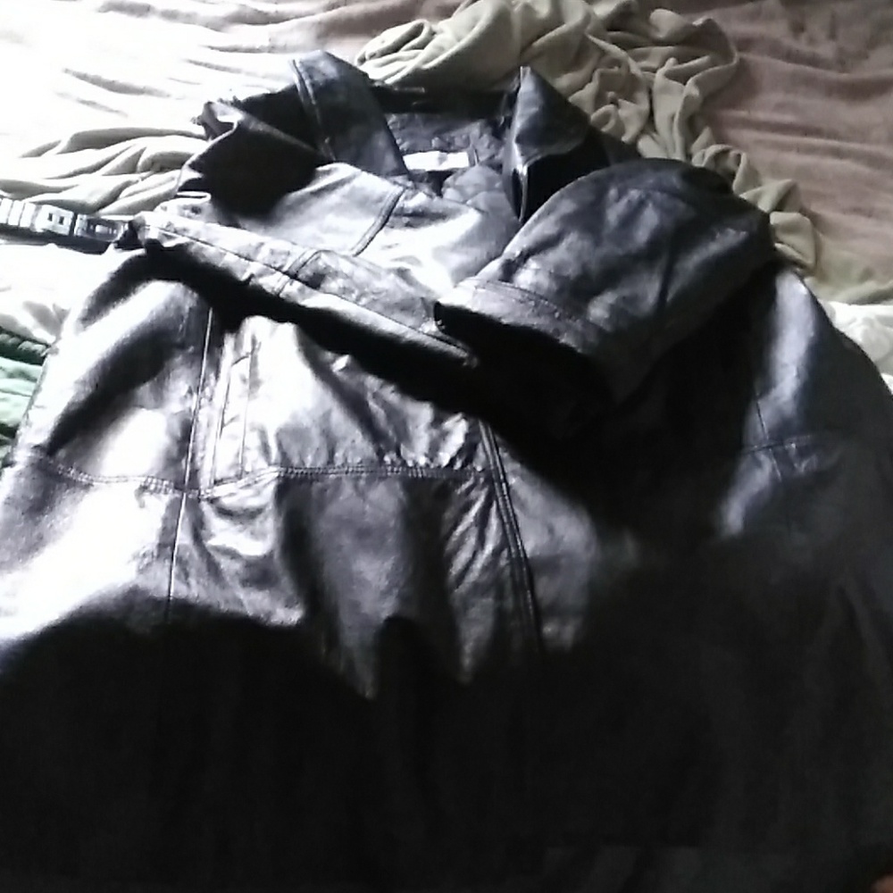 Leather Jacket - Picture 2 of 3